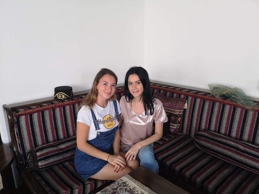4. Ali Sevigean – dcera majitelky a obsluha tatarské restaurace „Jade Oriental Café” 